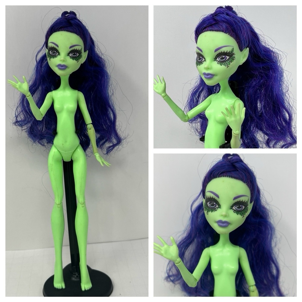 Monster High Amanita Nightshade Gloom‎ and Bloom Doll Mattel Fashion Figure 2008